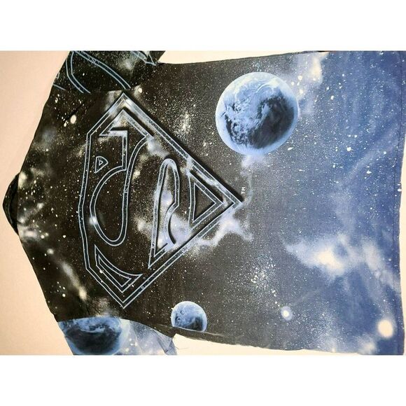 Mens Short Sleeve Superman Button Down Shirt - Picture 4 of 5